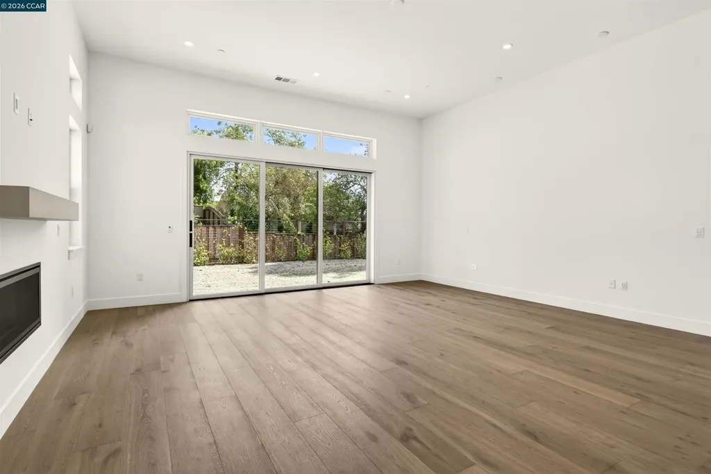 1090 Borrette Court Napa CA 94558