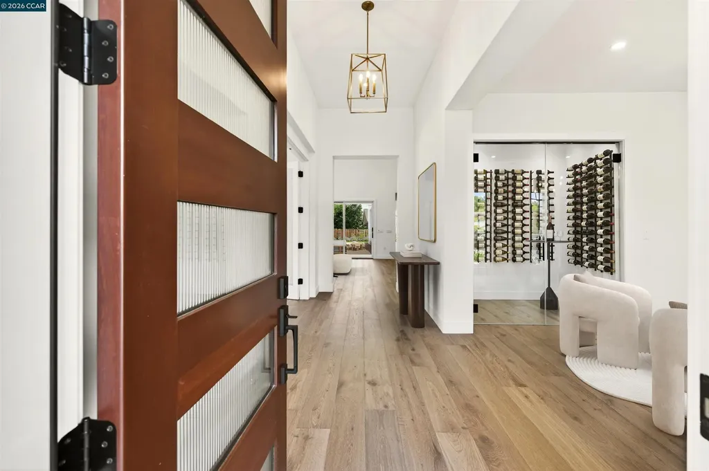 1090 Borrette Court Napa CA 94558