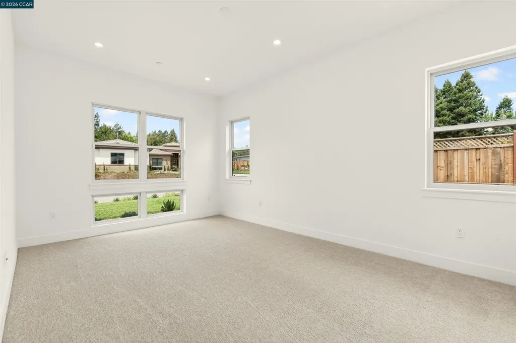 1090 Borrette Court Napa CA 94558