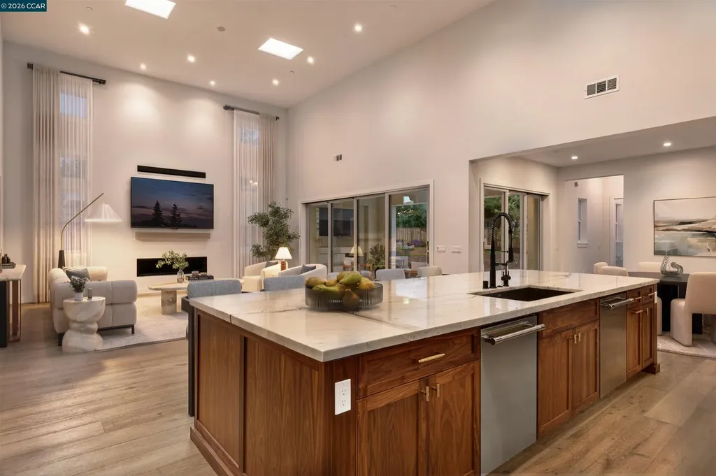 1090 Borrette Court Napa CA 94558