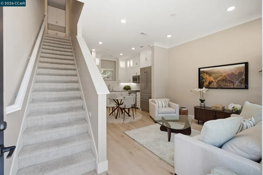 90 Woodbury Highlands Place Lafayette CA 94549