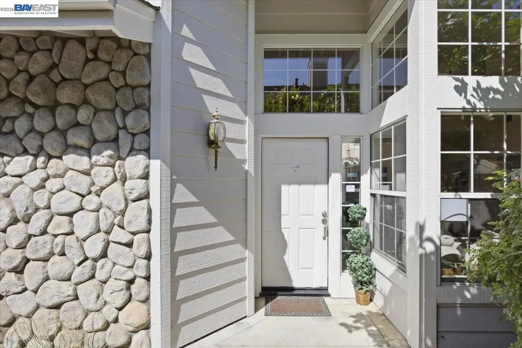 5579 Ridgewood Drive Fremont CA 94555