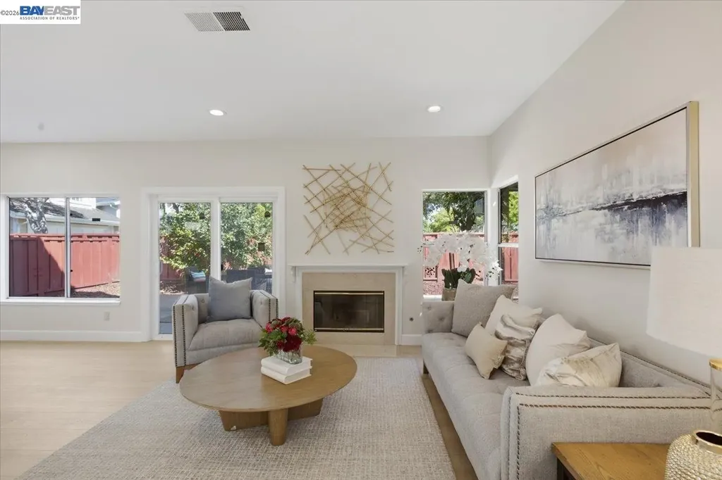 5579 Ridgewood Drive Fremont CA 94555