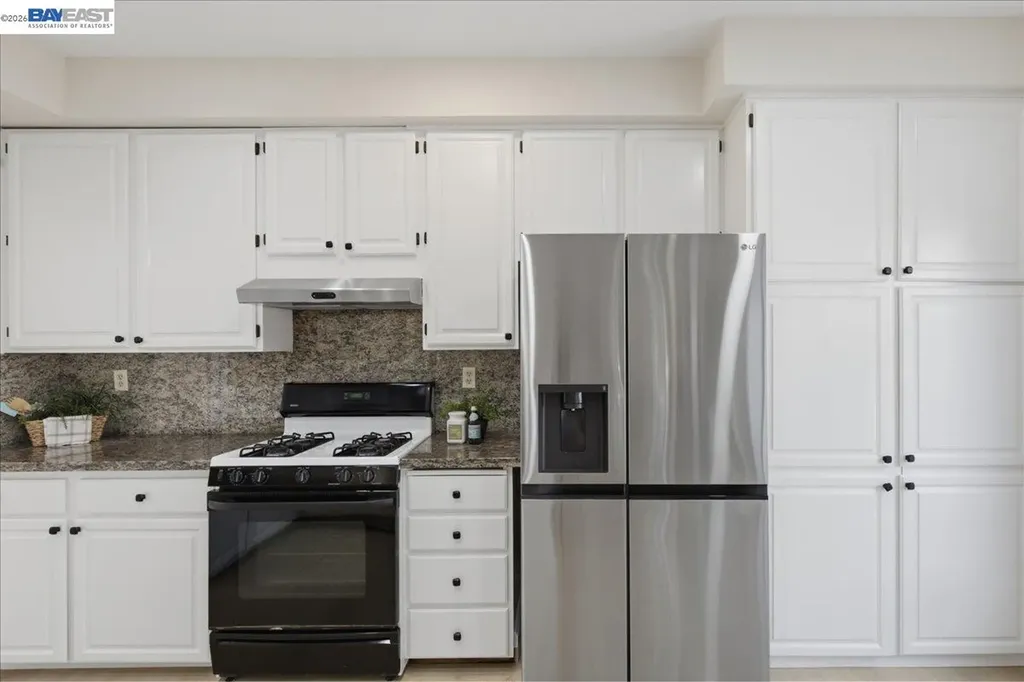 5579 Ridgewood Drive Fremont CA 94555