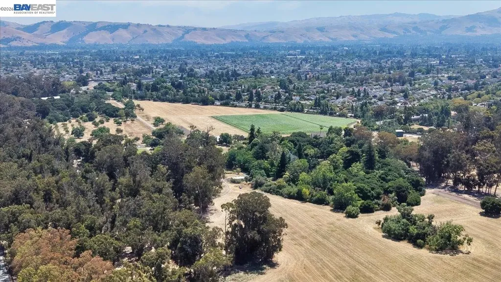 5579 Ridgewood Drive Fremont CA 94555