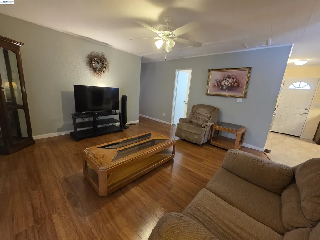 3231 Vineyard Avenue Pleasanton CA 94566