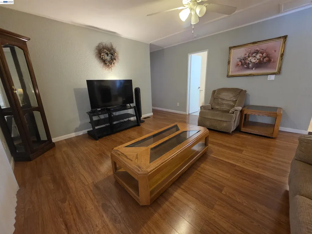 3231 Vineyard Avenue Pleasanton CA 94566