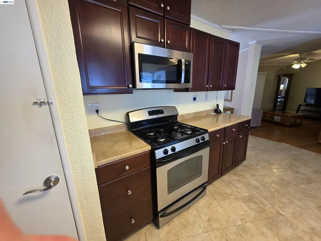 3231 Vineyard Avenue Pleasanton CA 94566