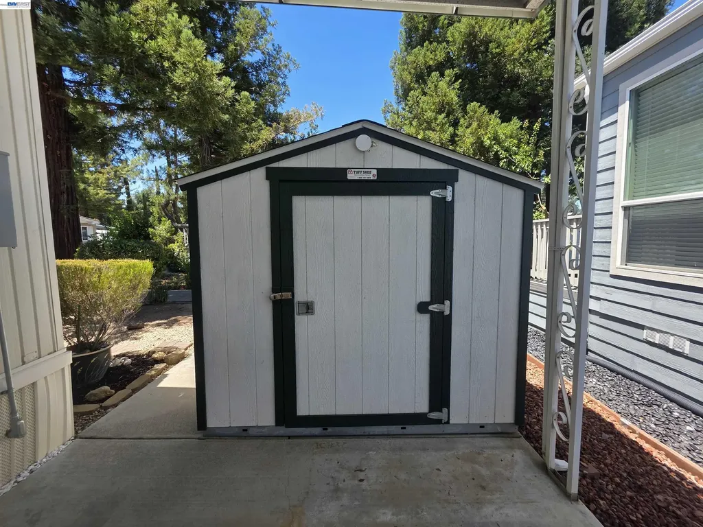 3231 Vineyard Avenue Pleasanton CA 94566