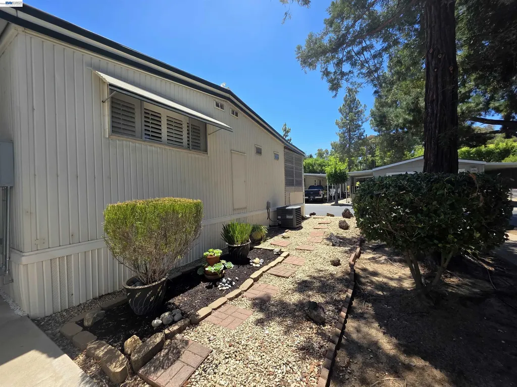 3231 Vineyard Avenue Pleasanton CA 94566