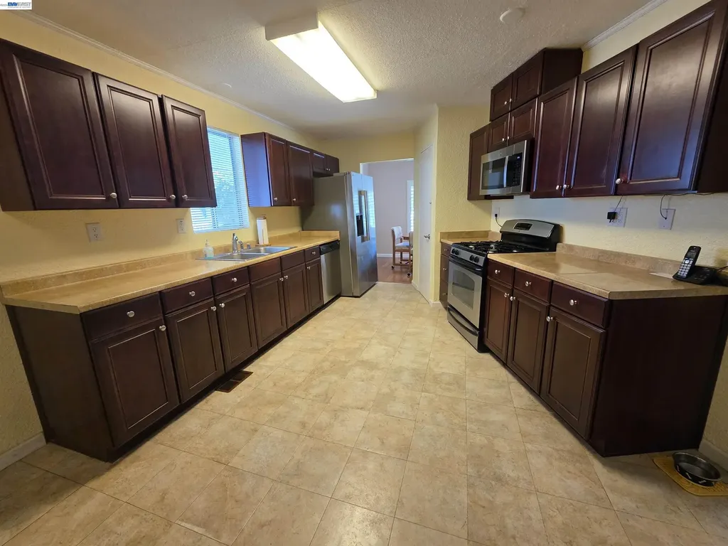 3231 Vineyard Avenue Pleasanton CA 94566