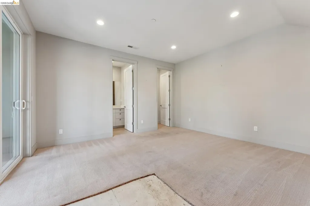 5917 Balboa Oakland CA 94611