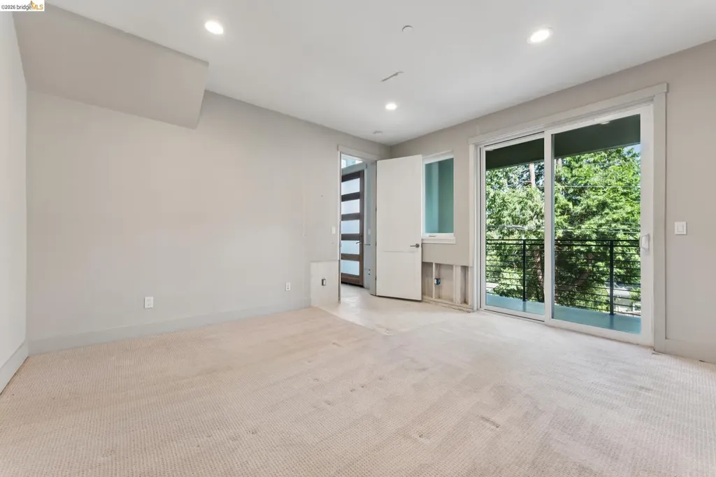5917 Balboa Oakland CA 94611