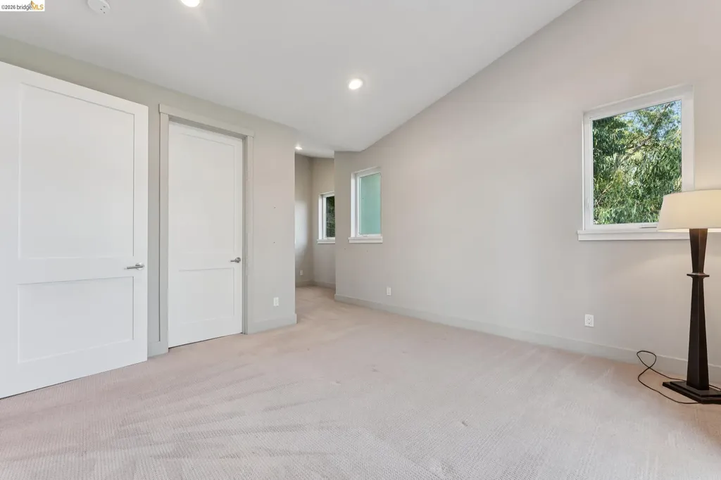 5917 Balboa Oakland CA 94611