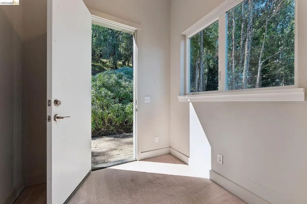 5917 Balboa Oakland CA 94611