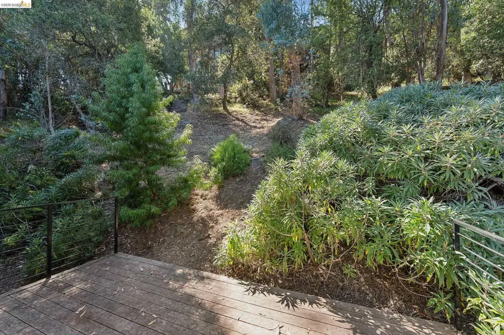 5917 Balboa Oakland CA 94611