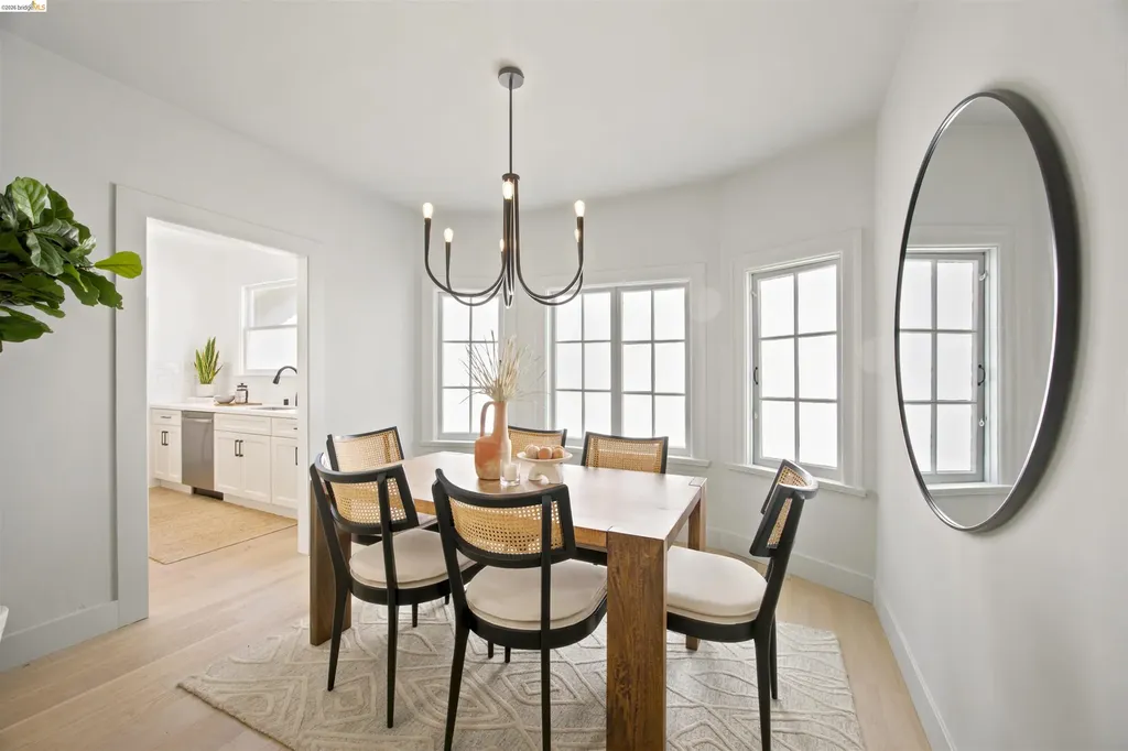 661 Brookwood Place Oakland CA 94610