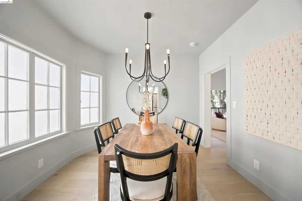 661 Brookwood Place Oakland CA 94610
