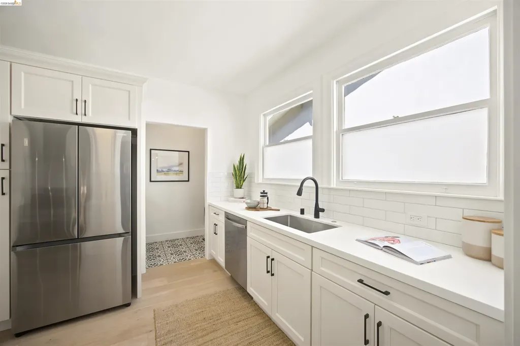 661 Brookwood Place Oakland CA 94610