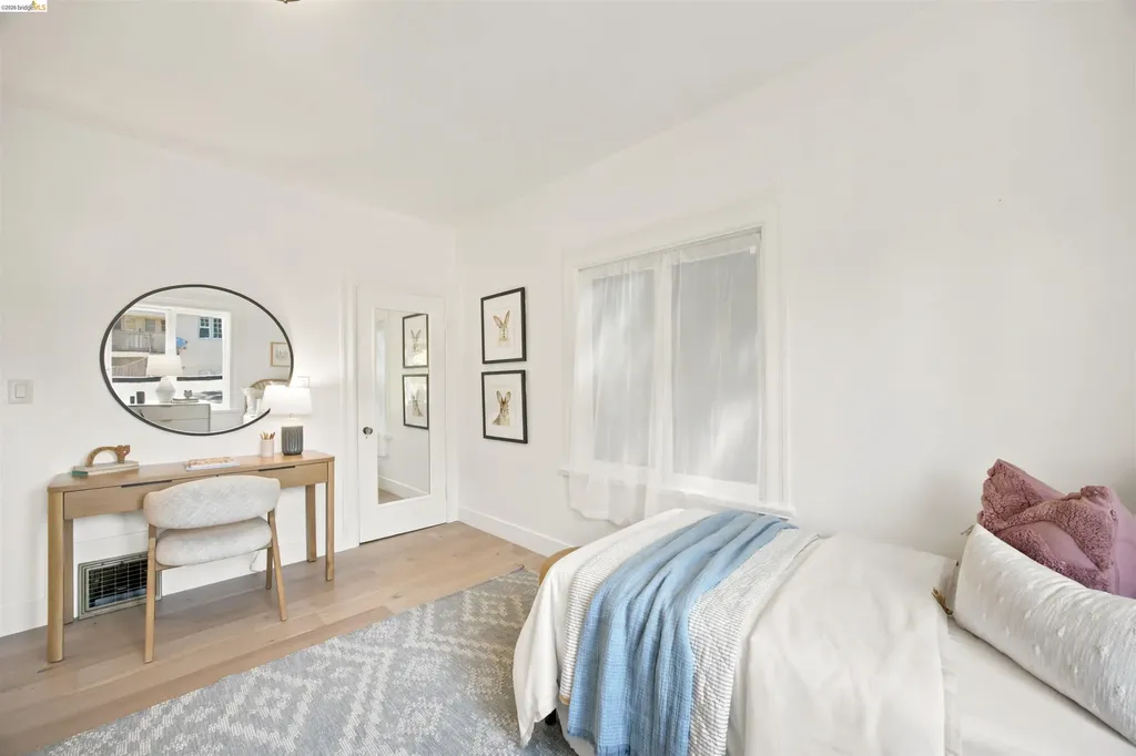 661 Brookwood Place Oakland CA 94610