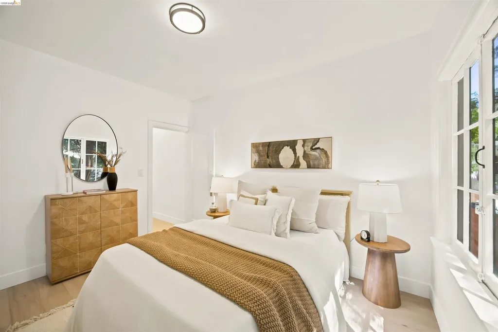661 Brookwood Place Oakland CA 94610