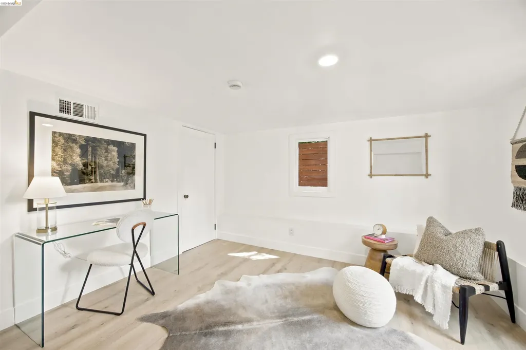 661 Brookwood Place Oakland CA 94610