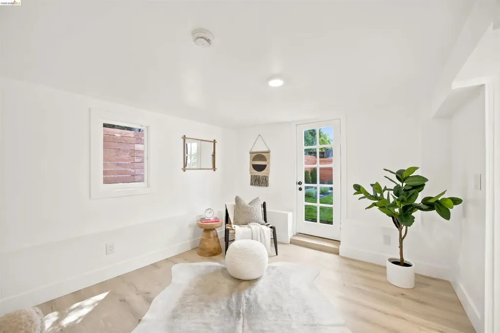 661 Brookwood Place Oakland CA 94610