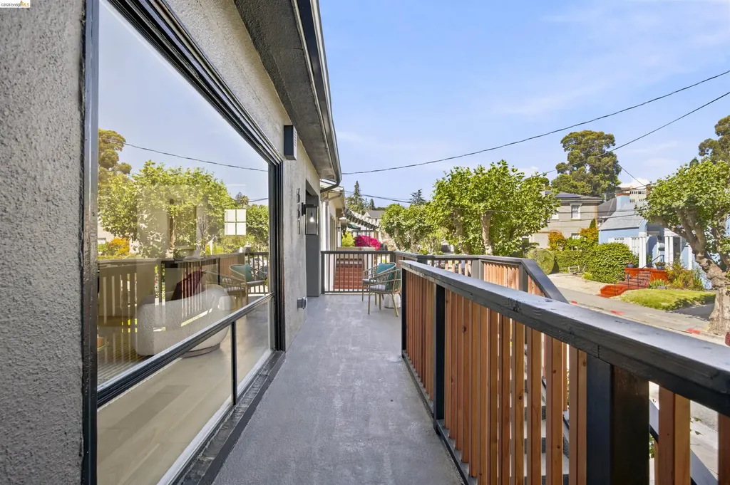 661 Brookwood Place Oakland CA 94610