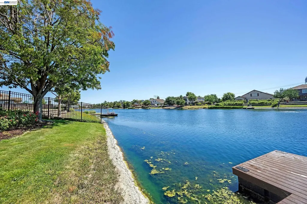 2771 Manresa Shore Lane Oakley CA 94561
