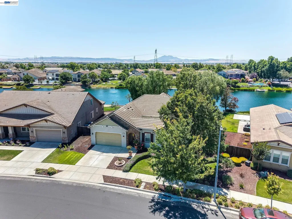 2771 Manresa Shore Lane Oakley CA 94561