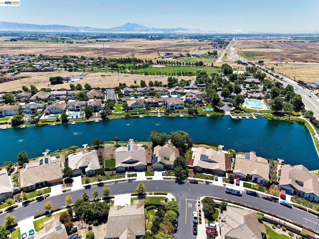 2771 Manresa Shore Lane Oakley CA 94561