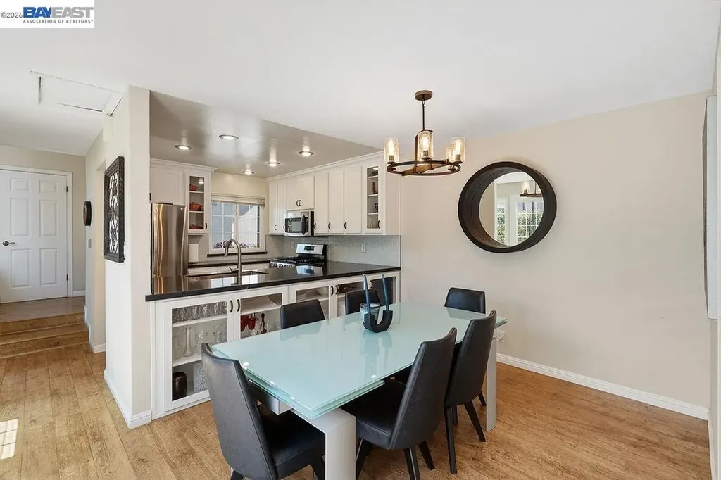 531 Jones Place Walnut Creek CA 94597