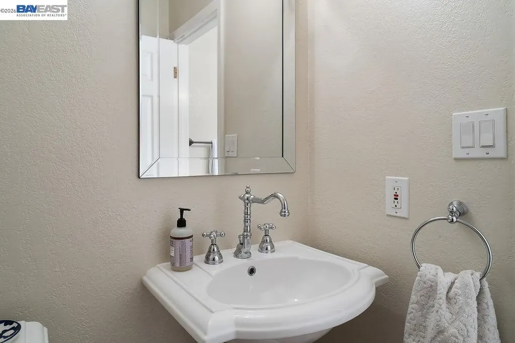 531 Jones Place Walnut Creek CA 94597