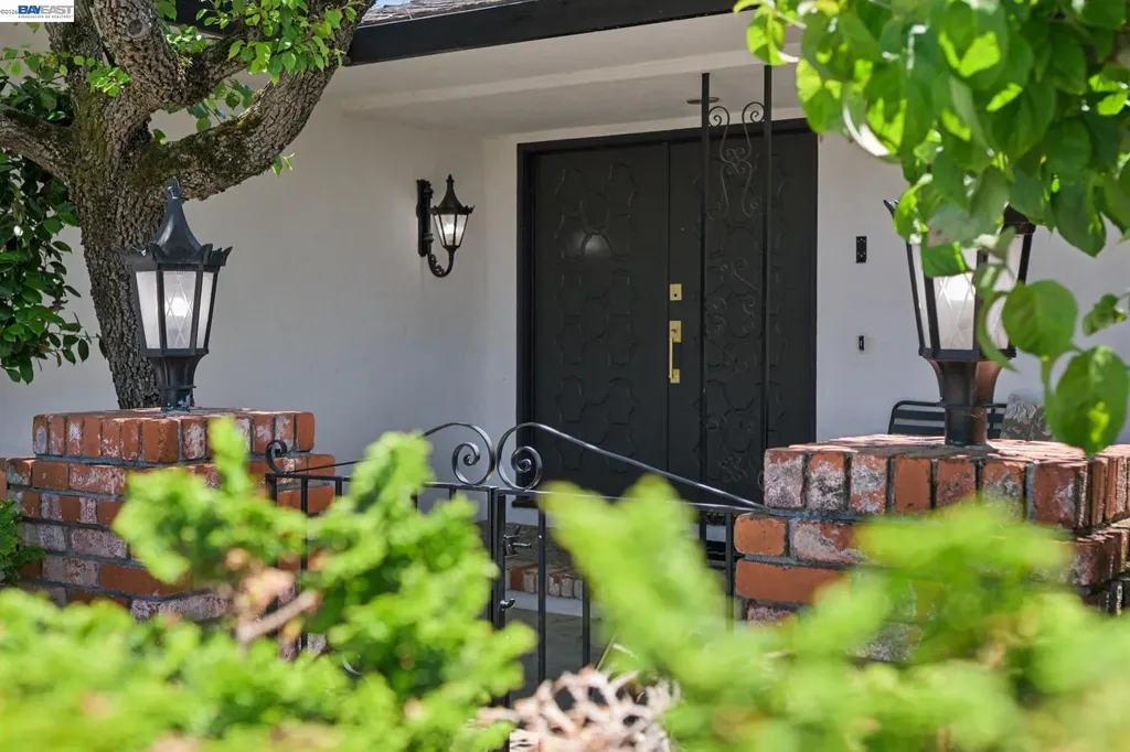 26918 Claiborne Court Hayward CA 94542