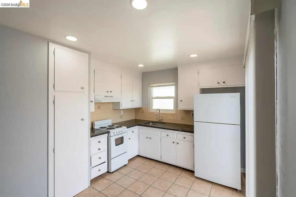 3414 64th Avenue Place Oakland CA 94605