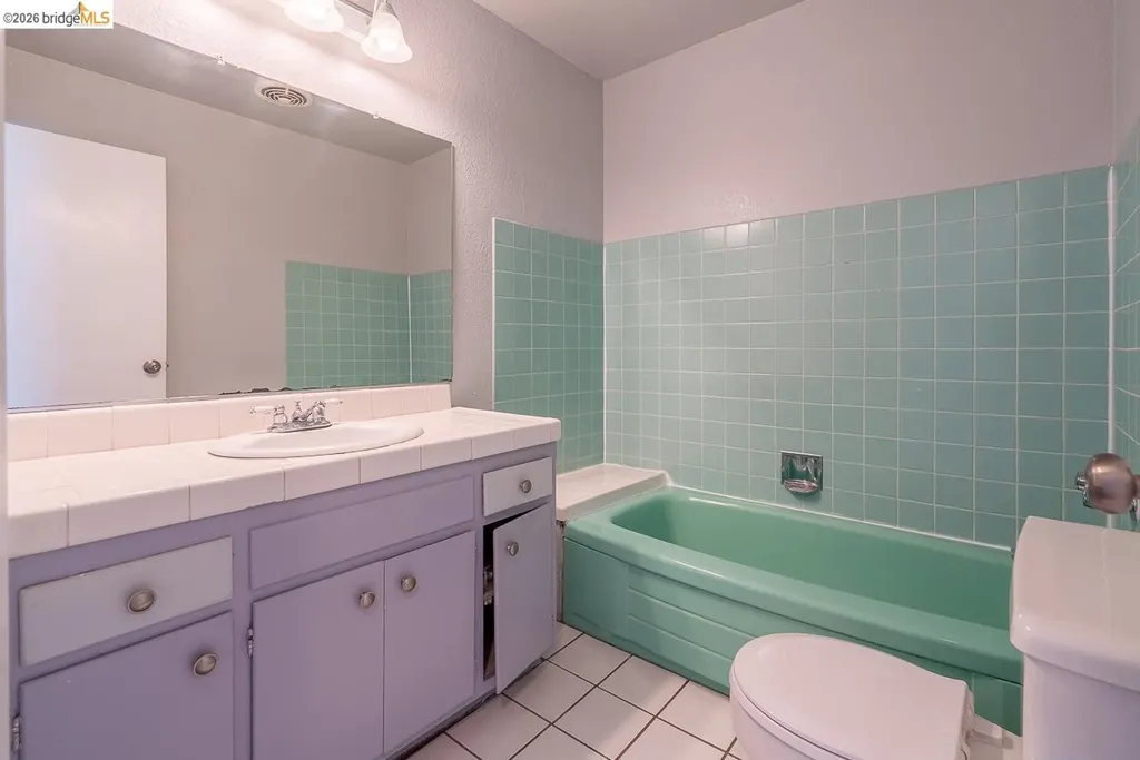 3414 64th Avenue Place Oakland CA 94605