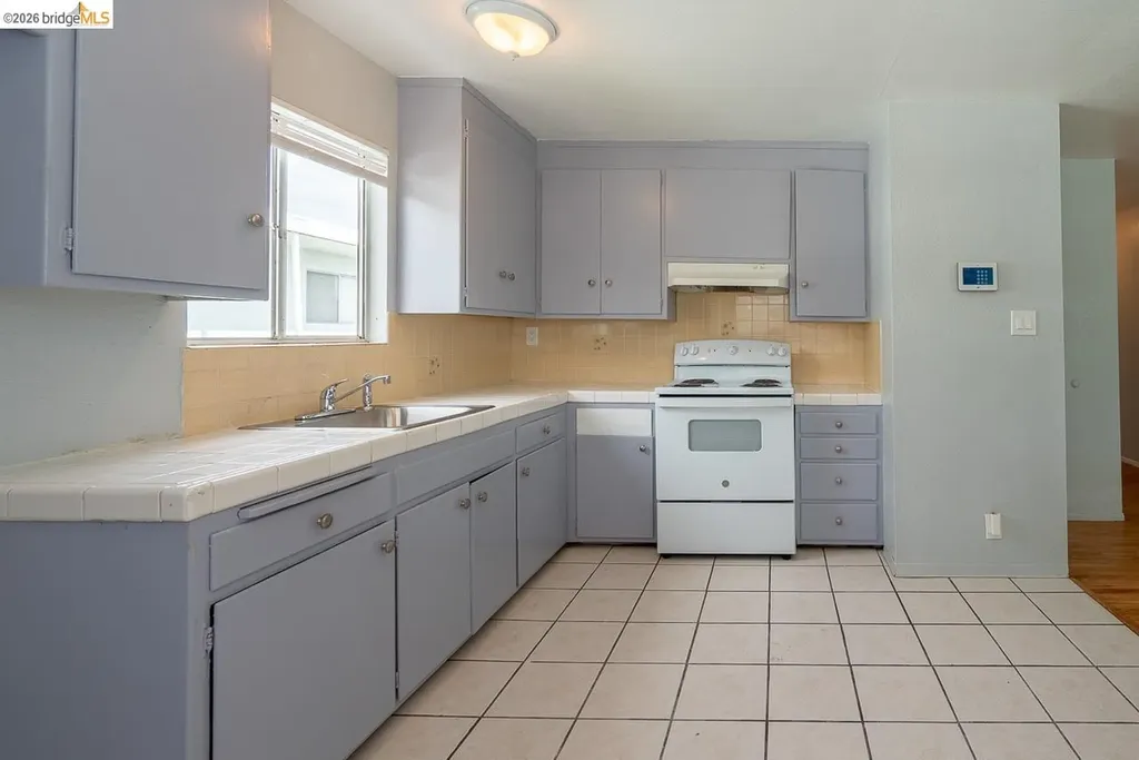 3414 64th Avenue Place Oakland CA 94605
