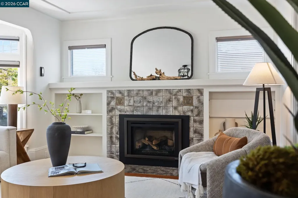 628 Poirier Street Oakland CA 94609