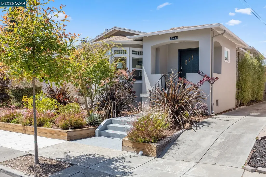 628 Poirier Street Oakland CA 94609