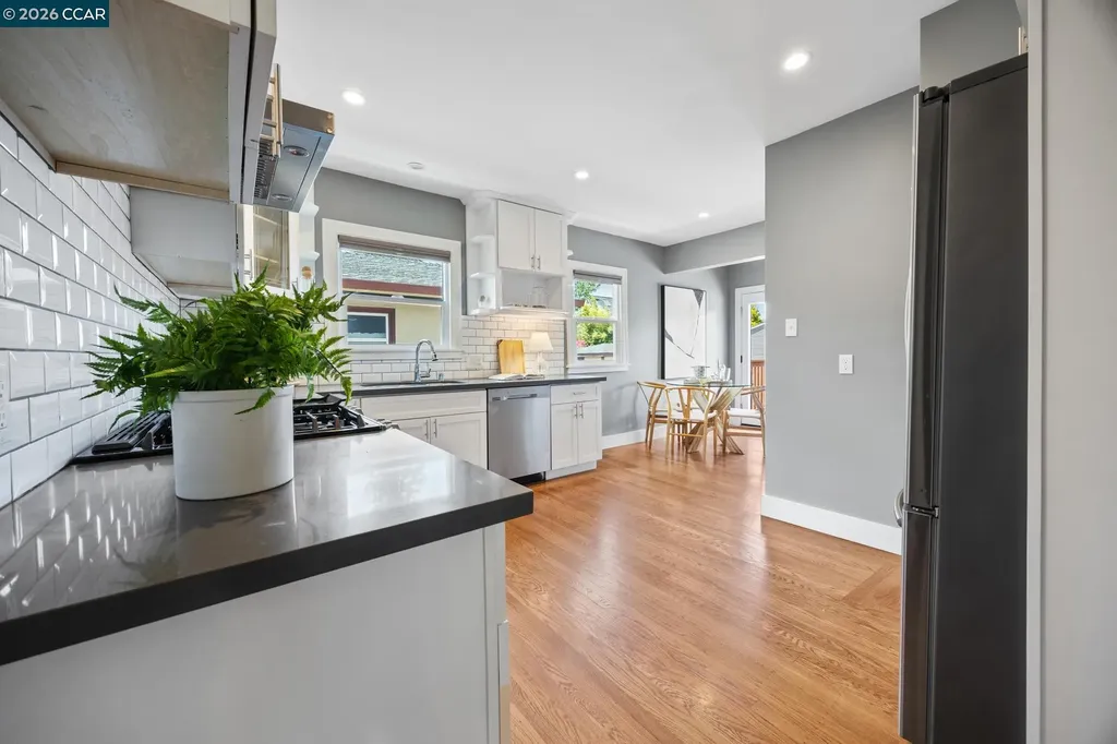 628 Poirier Street Oakland CA 94609