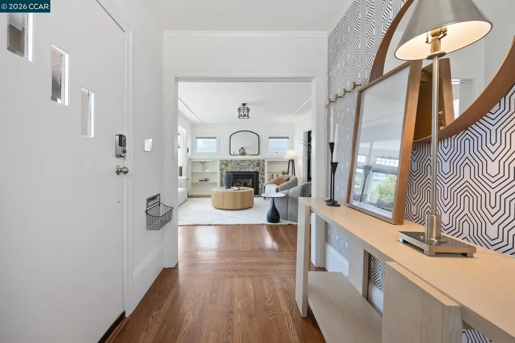 628 Poirier Street Oakland CA 94609