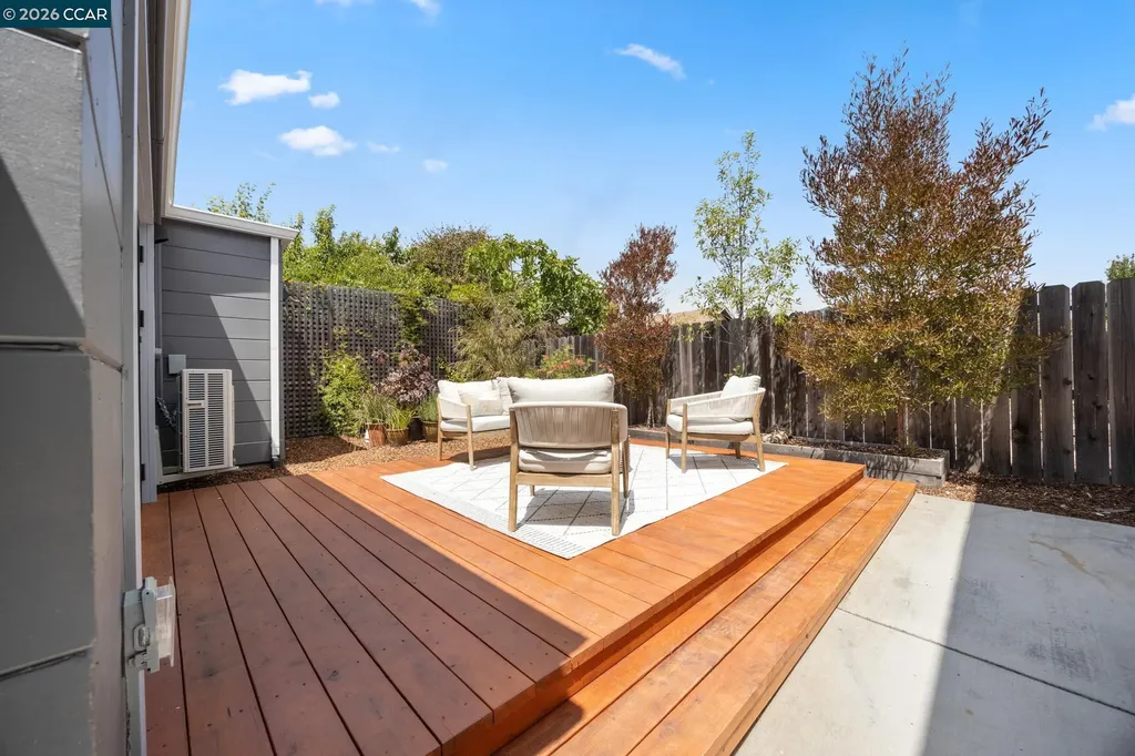 628 Poirier Street Oakland CA 94609