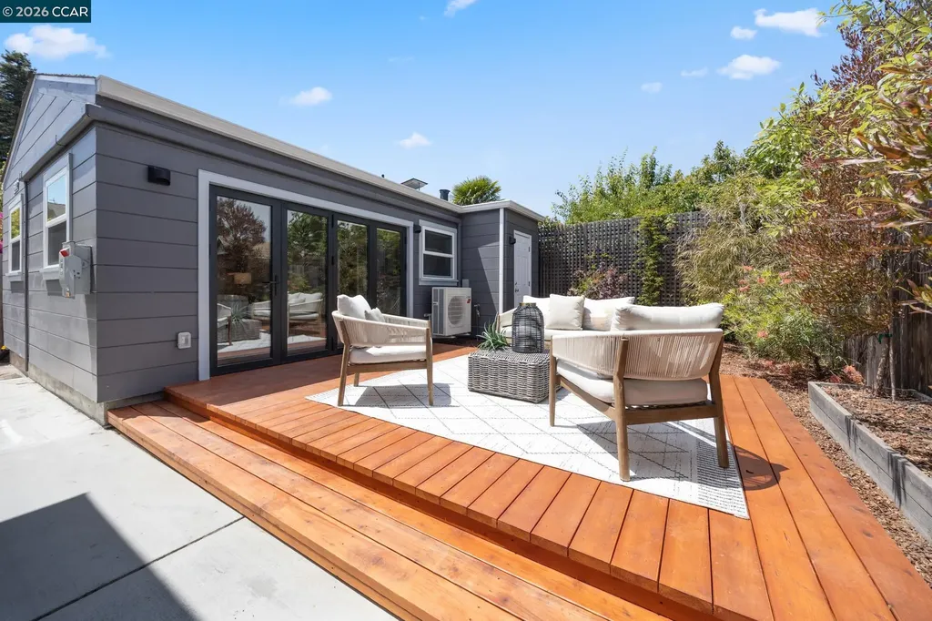 628 Poirier Street Oakland CA 94609