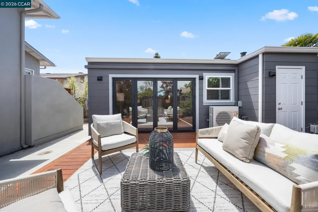 628 Poirier Street Oakland CA 94609