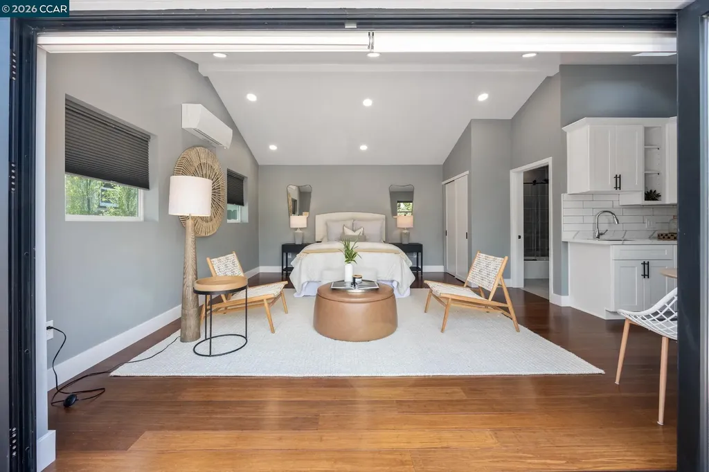 628 Poirier Street Oakland CA 94609