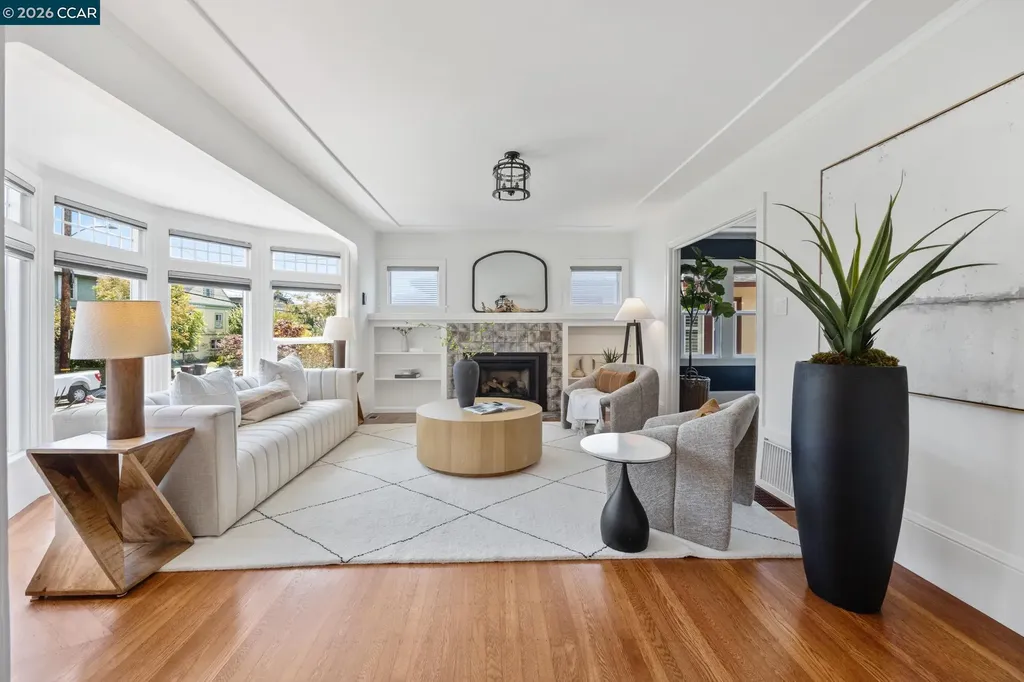628 Poirier Street Oakland CA 94609