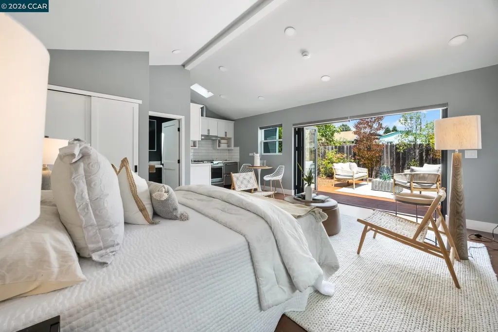 628 Poirier Street Oakland CA 94609