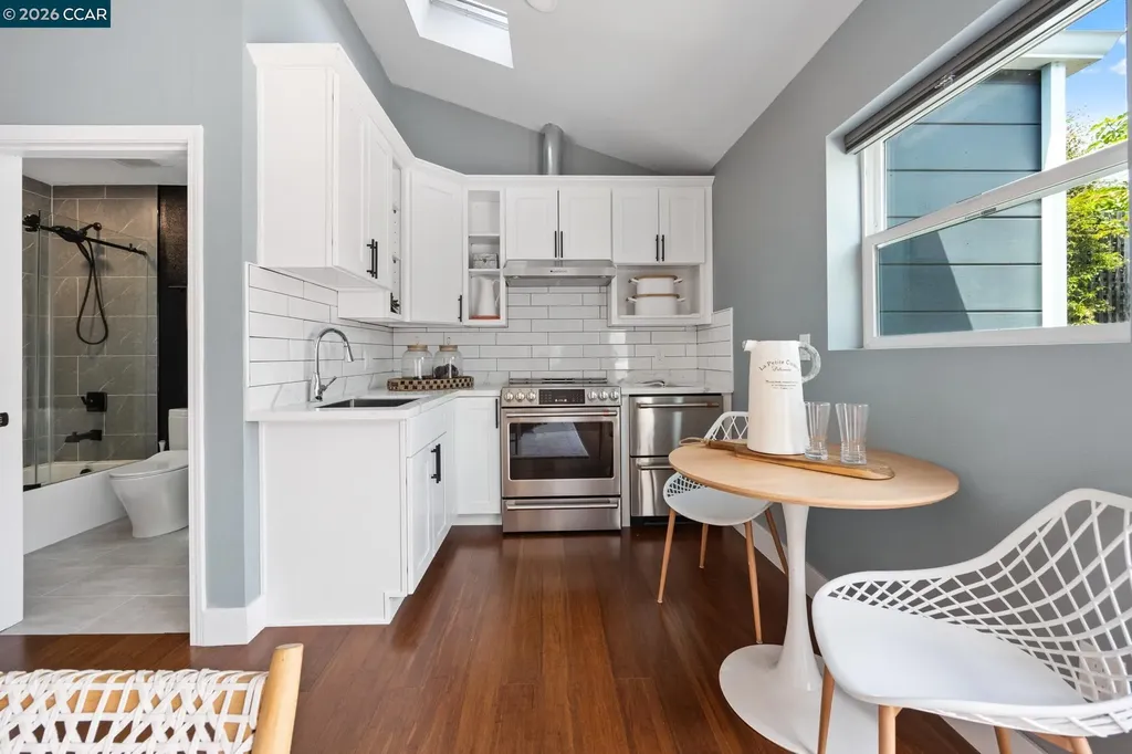 628 Poirier Street Oakland CA 94609