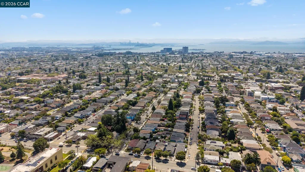 628 Poirier Street Oakland CA 94609