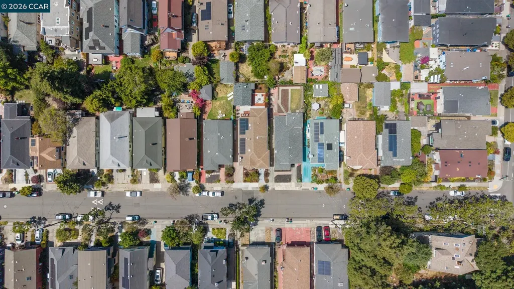 628 Poirier Street Oakland CA 94609